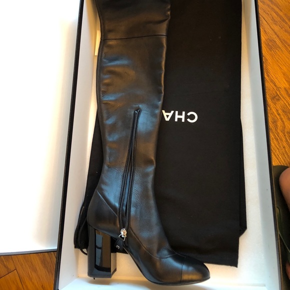 BRAND NEW - Chanel - Thigh-high Leather Boots - Picture 3 of 8